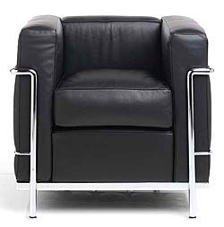 LC2 Petit Modele Armchair – Chrome Frame/Blk Leather